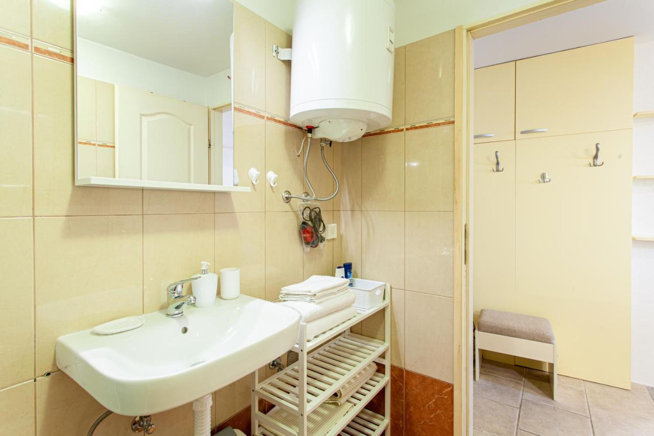 Room M Црес Экстерьер фото