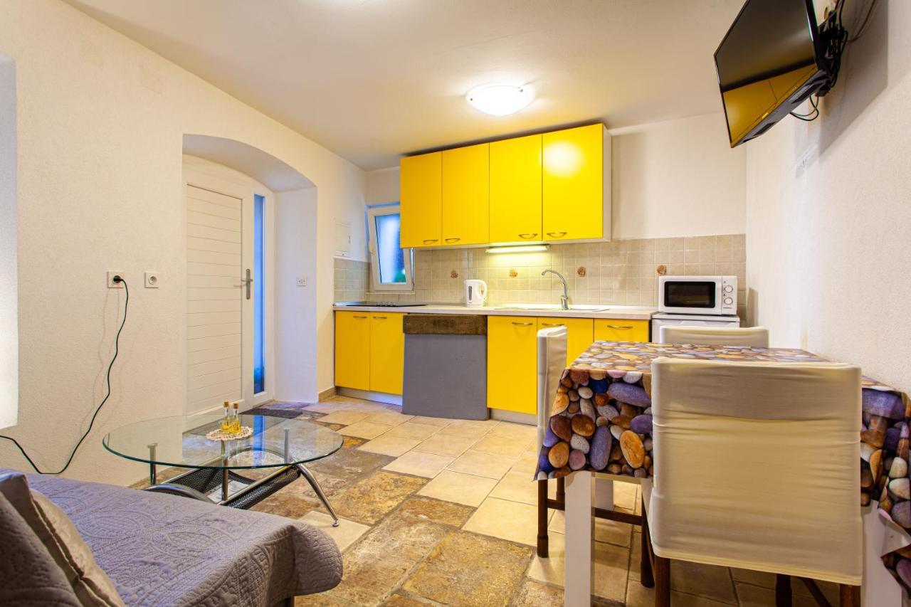 Room M Црес Экстерьер фото